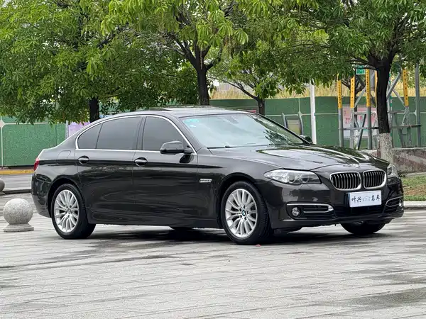 BMW 5 Series 2016