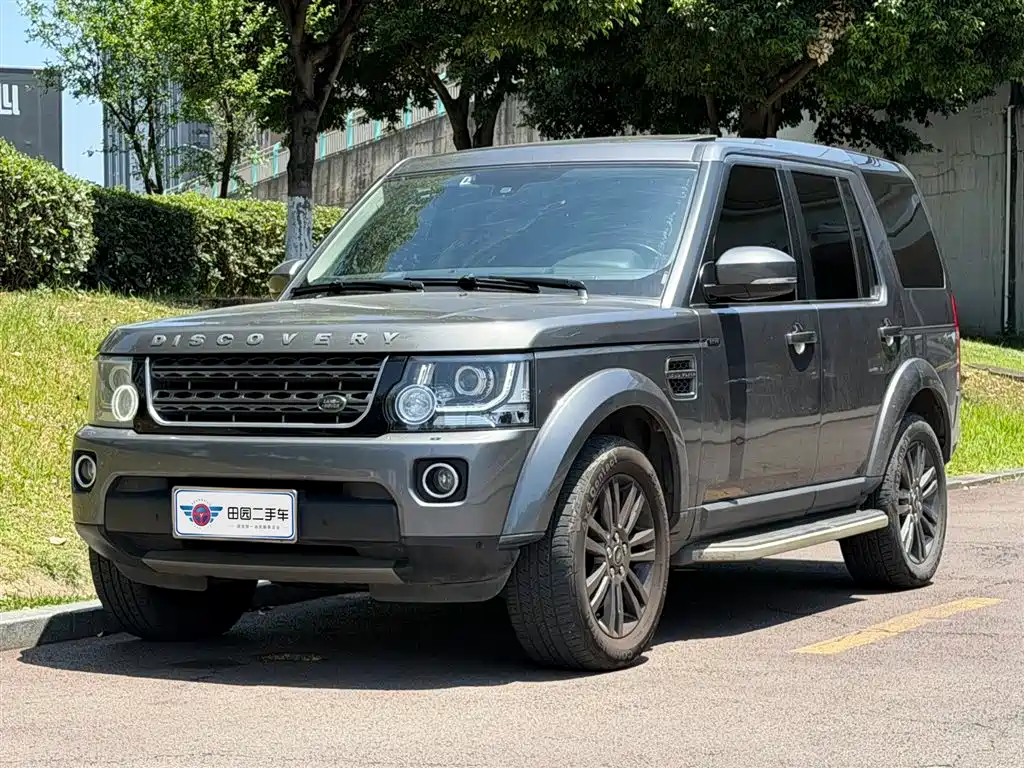 Land Rover Discovery 2017 — фото 1