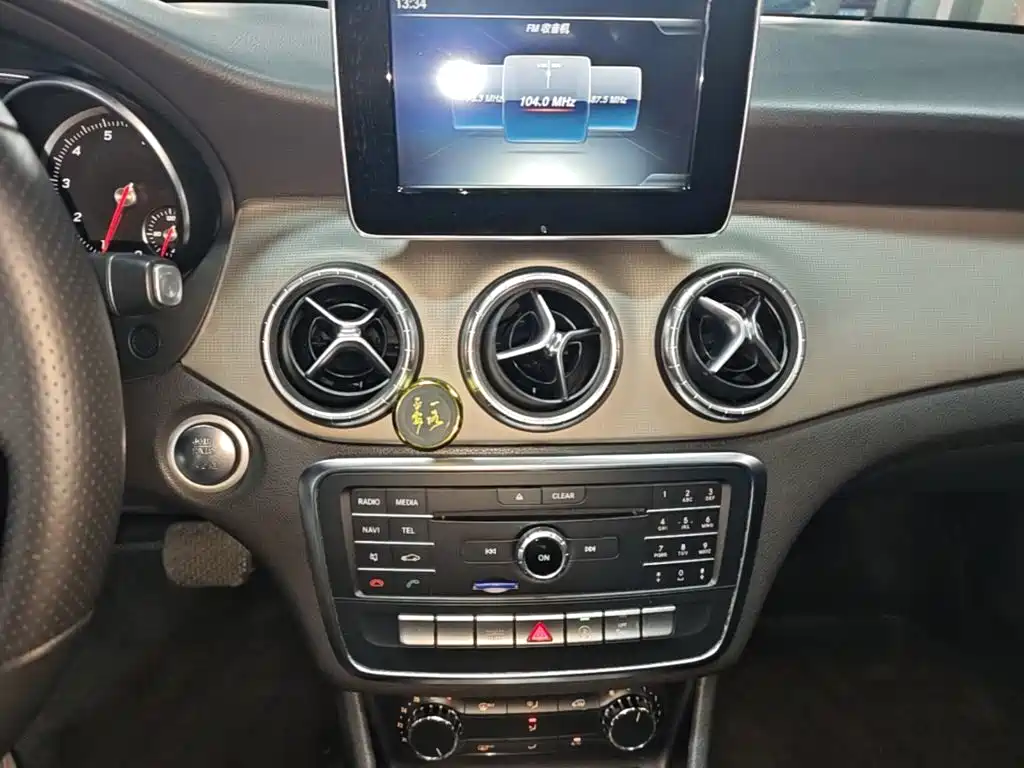 Mercedes-Benz CLA 2016 — фото 13
