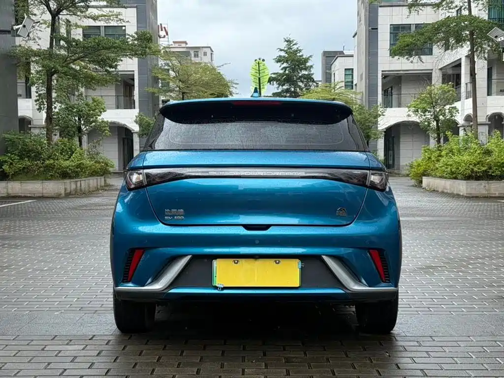 BYD Dolphin 2023 — фото 8