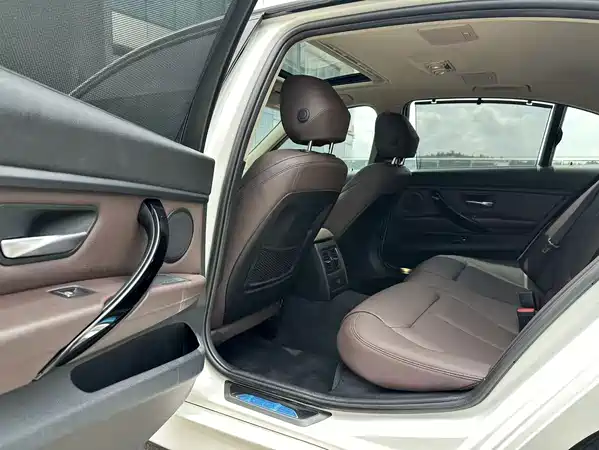BMW 3 Series 2018