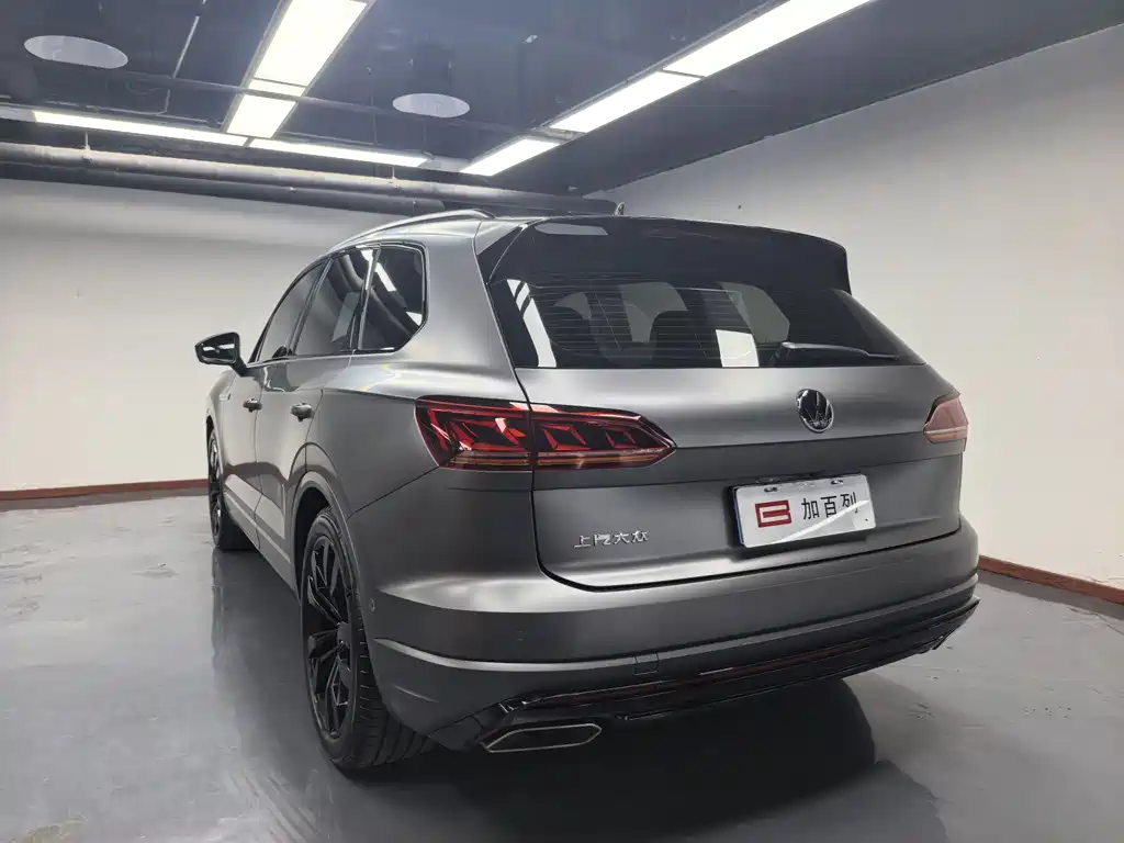 Volkswagen Touareg 2021 — фото 12