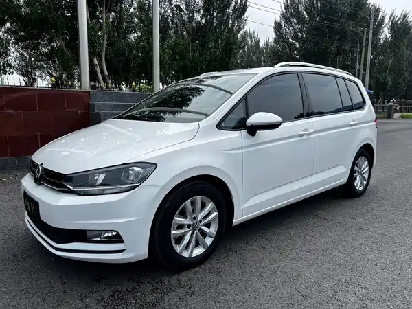 Volkswagen Touran 2021