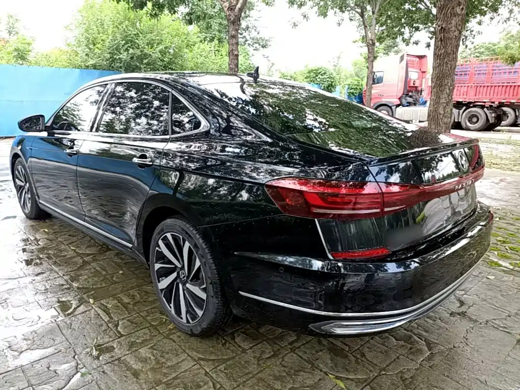 Volkswagen Passat 2024
