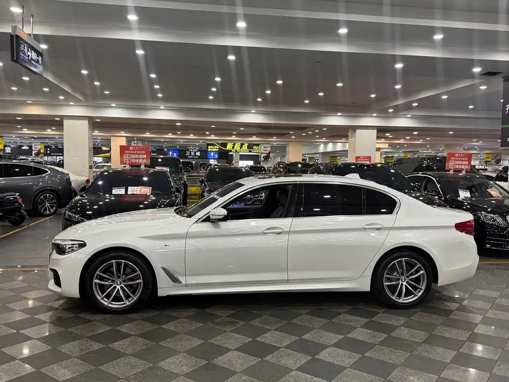 BMW 5 Series 2020