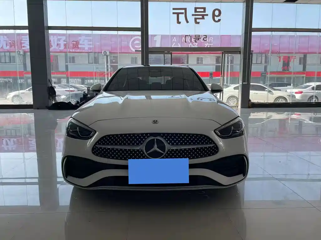 Mercedes-Benz C-Class 2023 — фото 2