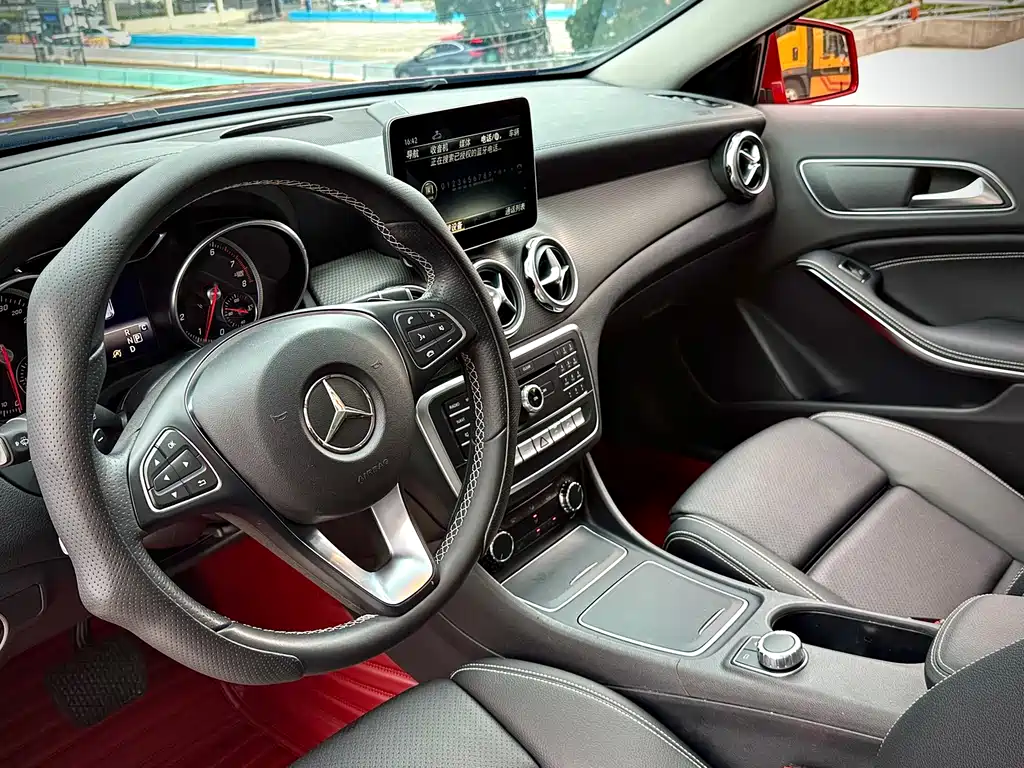 Mercedes-Benz GLA 2018 — фото 9