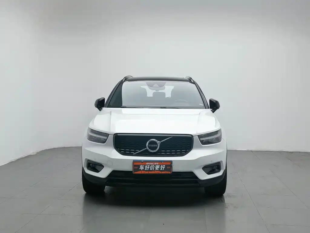 Volvo XC40 2020 — фото 2