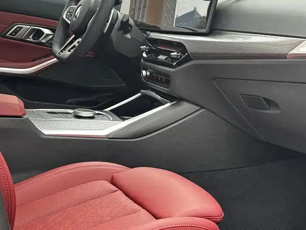 BMW 3 Series 2025