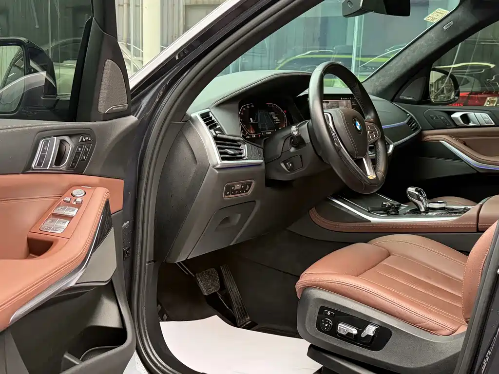 BMW X7 2021 — фото 12