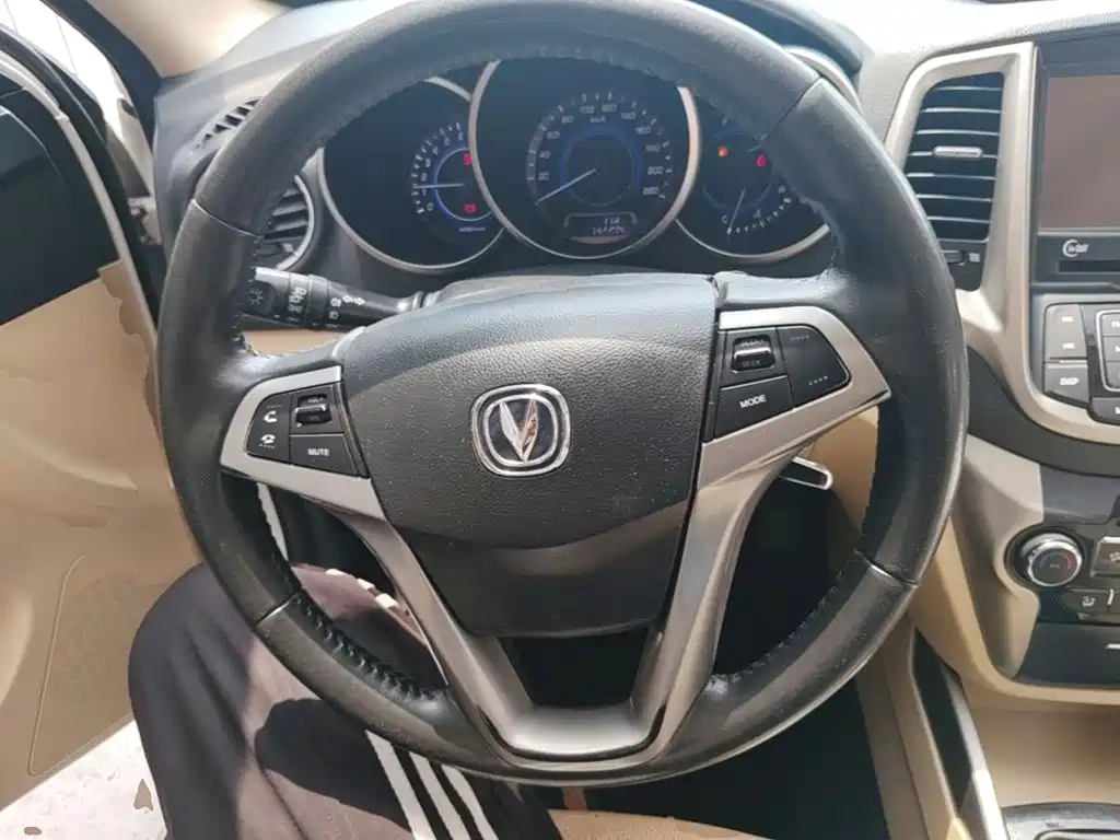 Changan Eado 2015 — фото 17