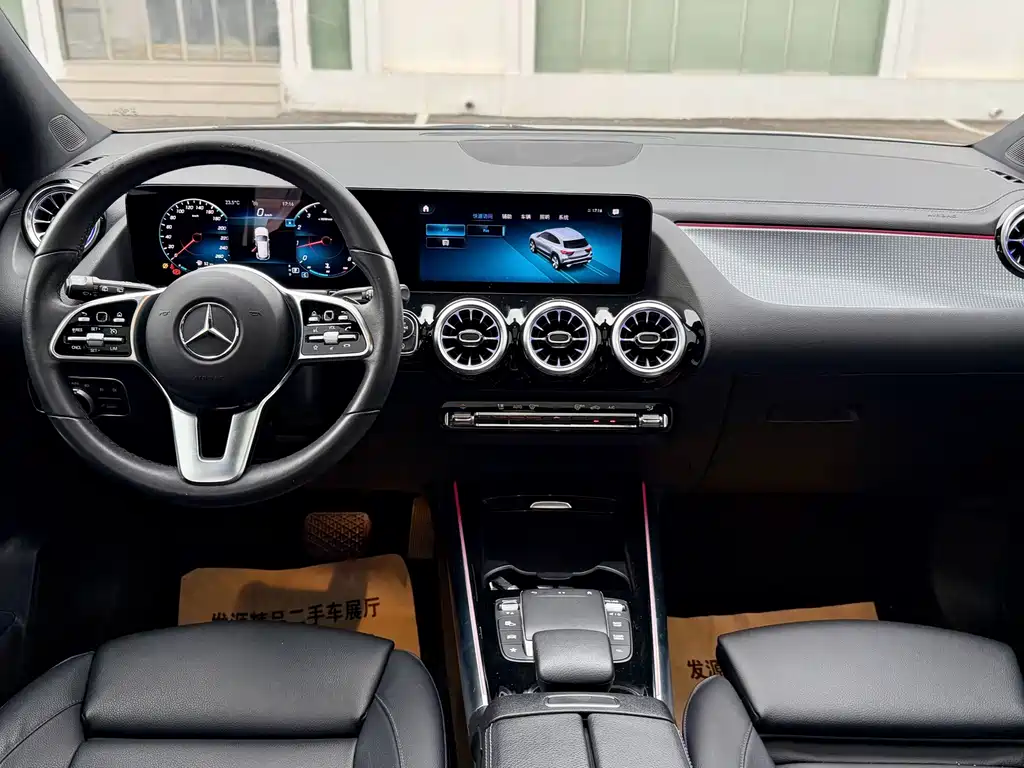 Mercedes-Benz GLA 2021