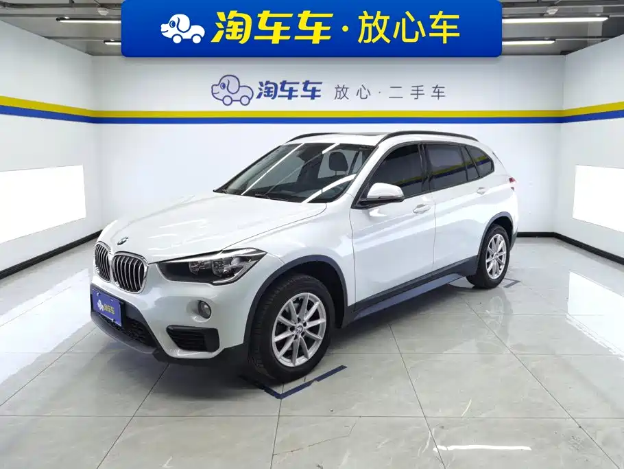 BMW X1 2019 — фото 1