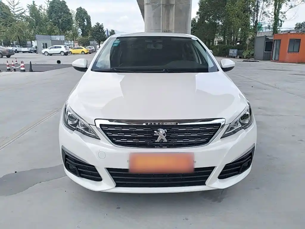 Peugeot 308 2018 — фото 3