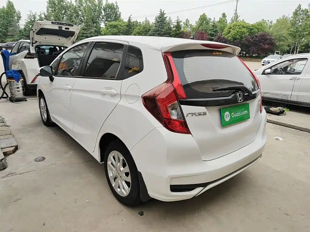 Honda Fit 2018 — фото 5