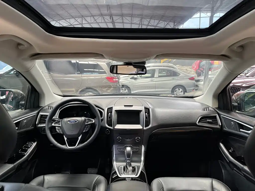 Ford Edge 2015 — фото 17