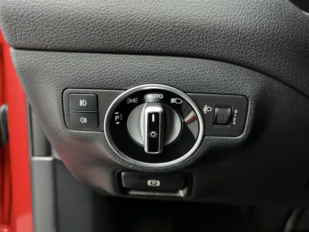 Mercedes-Benz GLA 2016 — фото 21