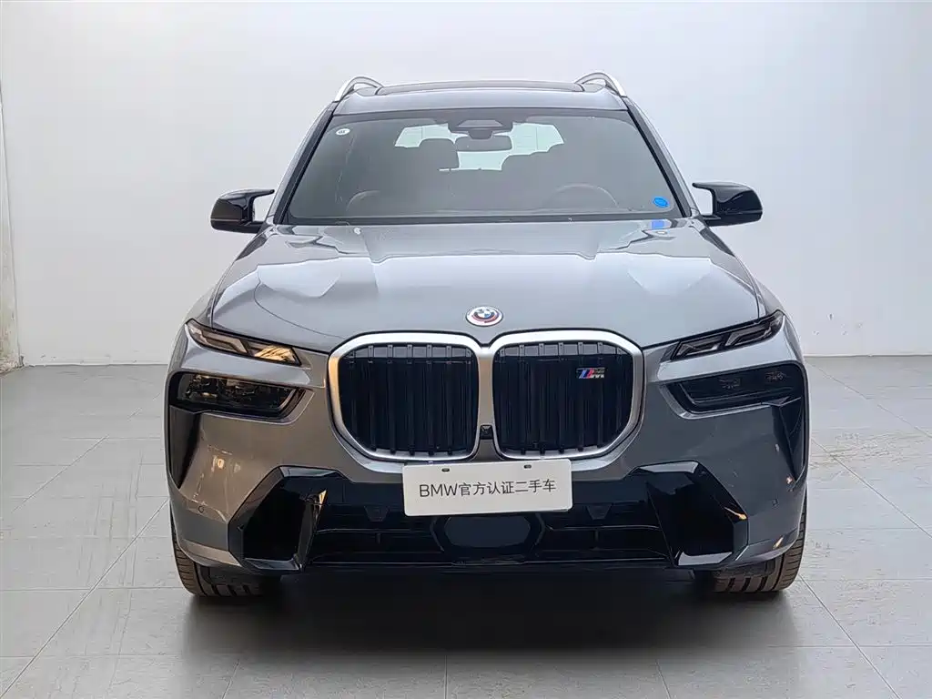 BMW X7 M60i 2025 — фото 3