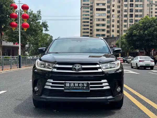 Toyota Highlander 2021