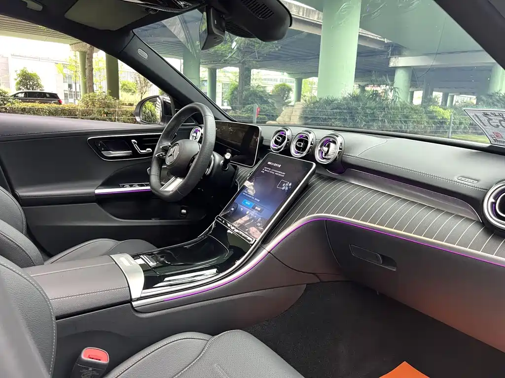 Mercedes-Benz C-Class 2023