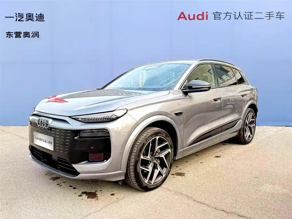Audi Q6L e-tron 2025 — фото 1