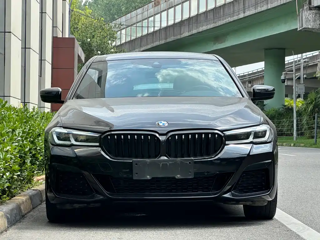 BMW 5 Series 2022