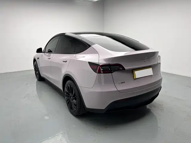 Tesla Model Y 2023 — фото 13