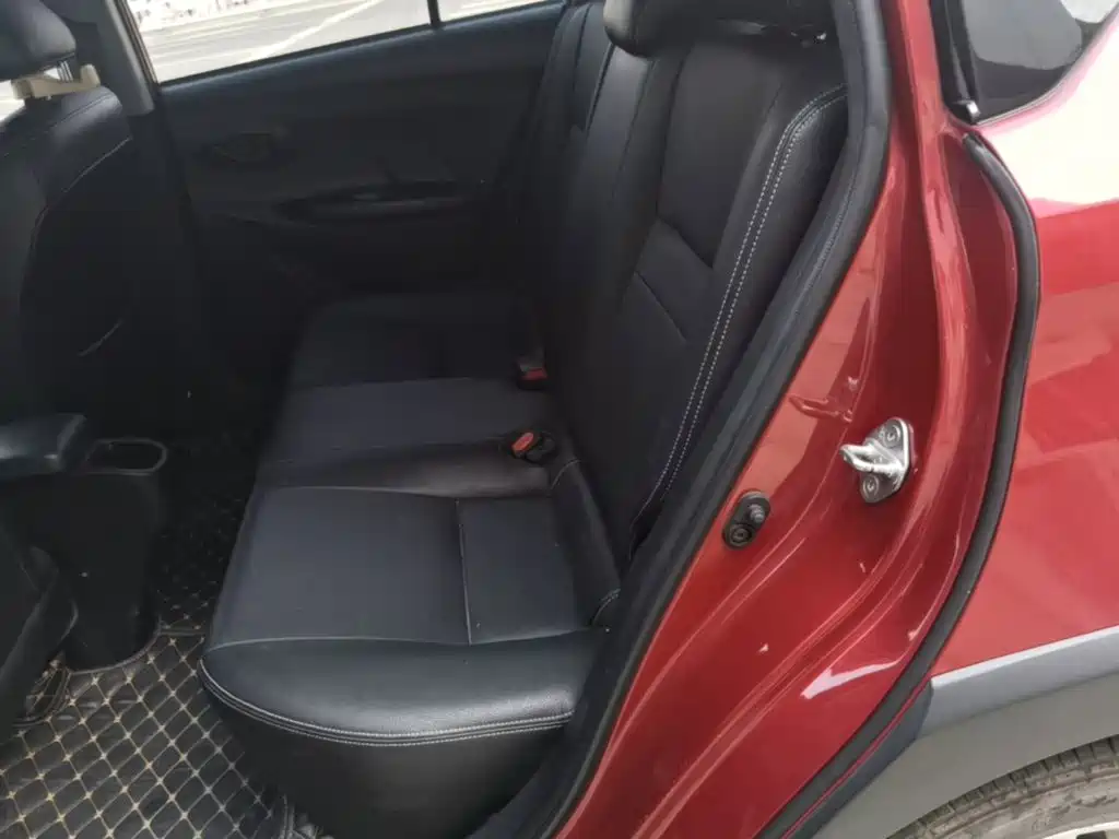 Toyota Yaris L 2020 — фото 17