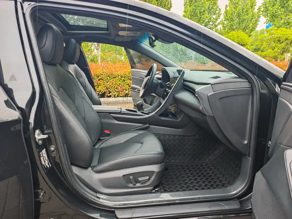 Toyota Avalon 2022