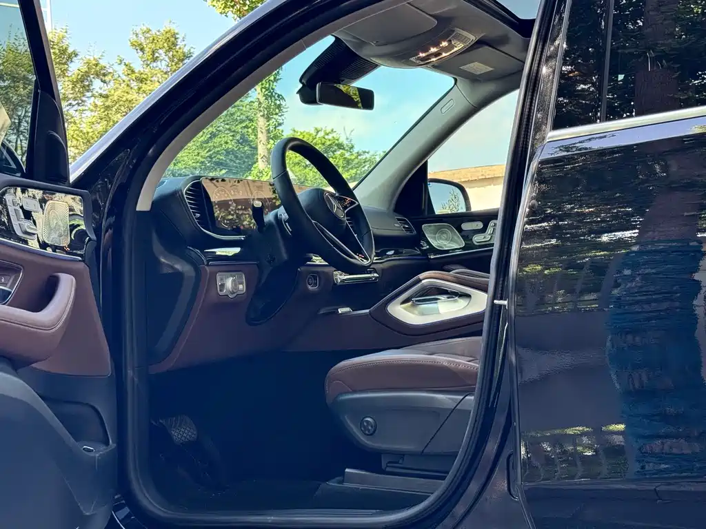 Mercedes-Benz GLE 2025