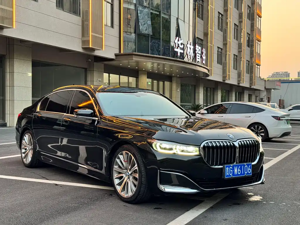 BMW 7 Series 2020 — фото 3