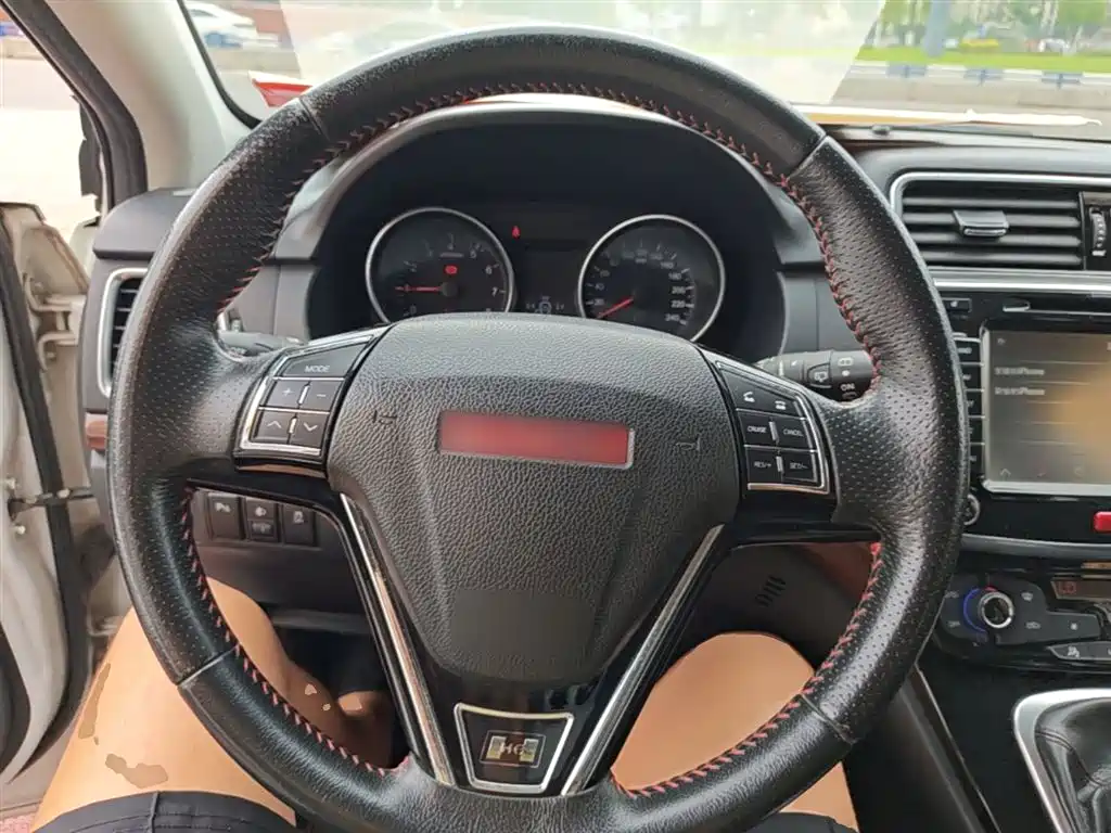 Haval H6 2015 — фото 11