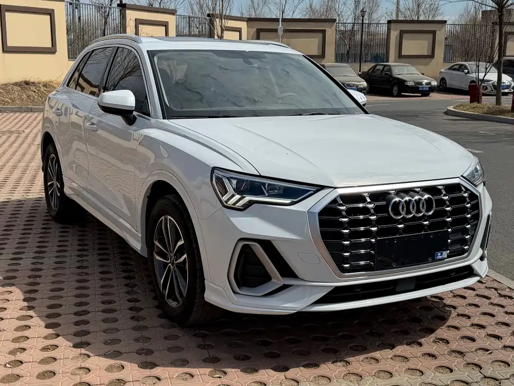 Audi Q3 2022