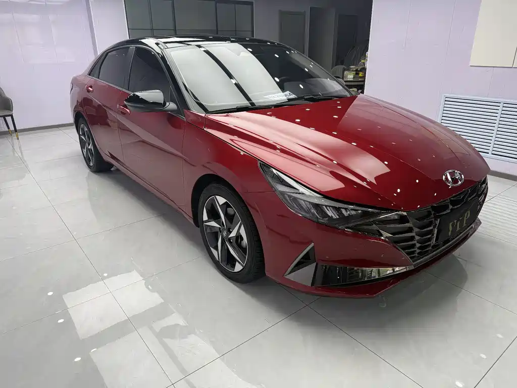 Hyundai Elantra 2022