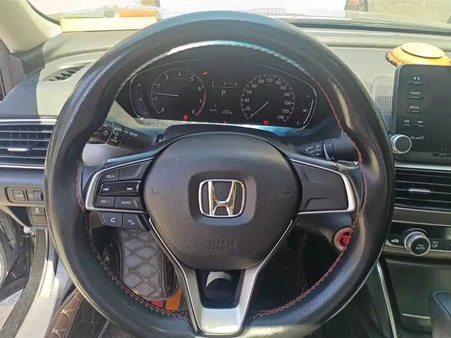 Honda Accord 2020 — фото 15