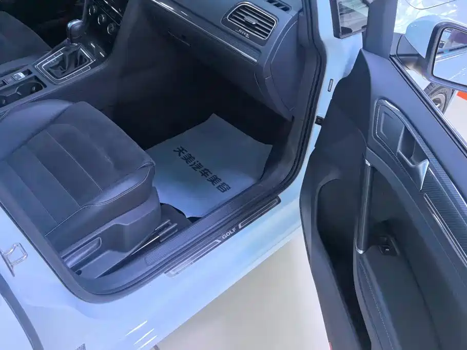 Volkswagen Golf 2020