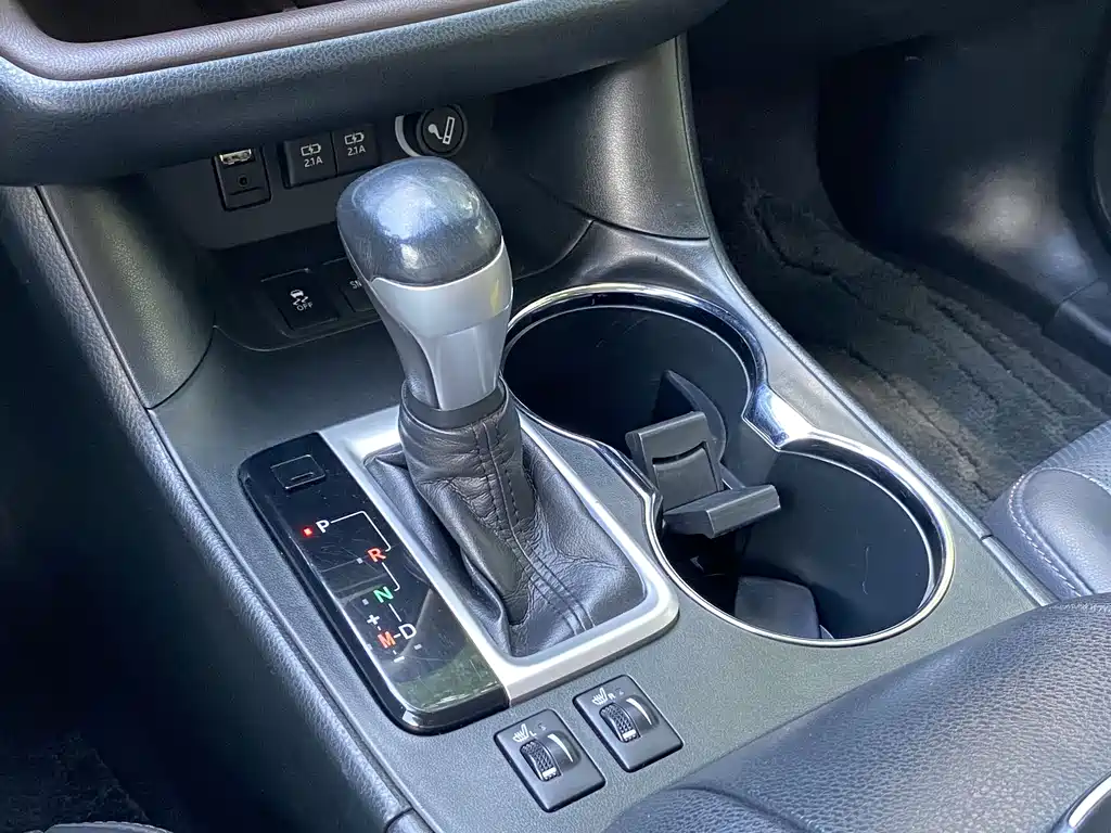 Toyota Highlander 2018 — фото 10