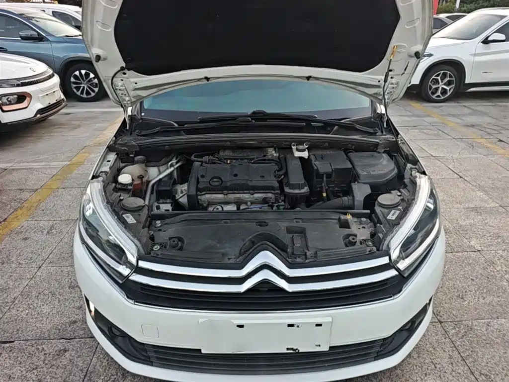 Citroen C4 2018 — фото 20