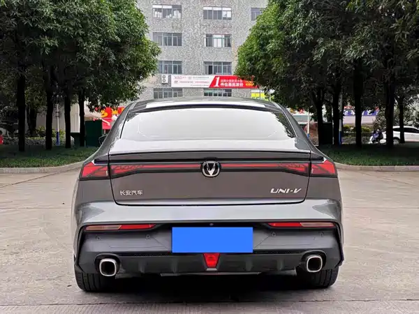 Changan UNI-V 2022