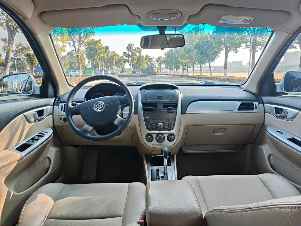 Buick Excelle 2014 — фото 12