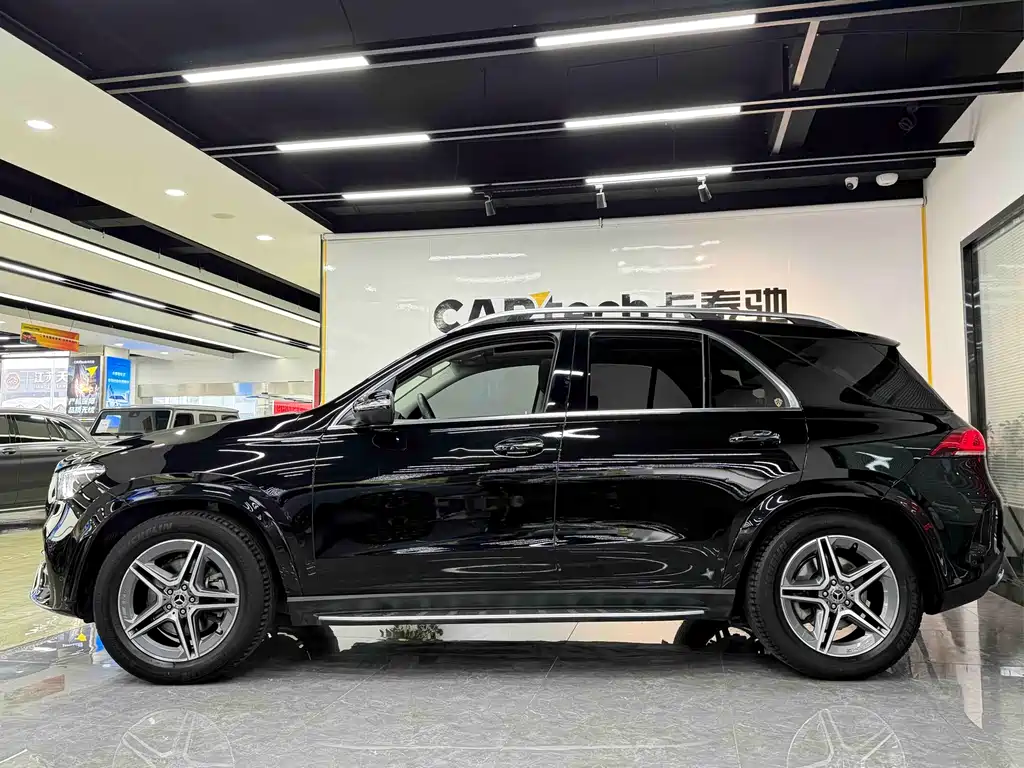 Mercedes-Benz GLE 2020 — фото 3