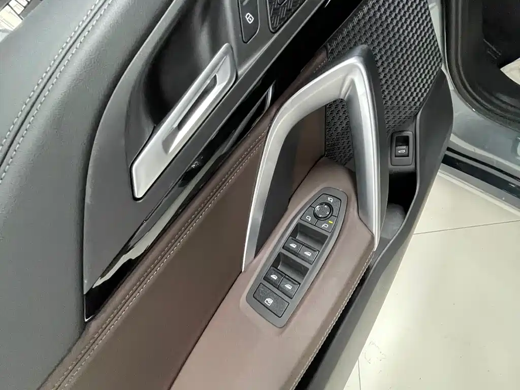 BMW X1 2023 — фото 16