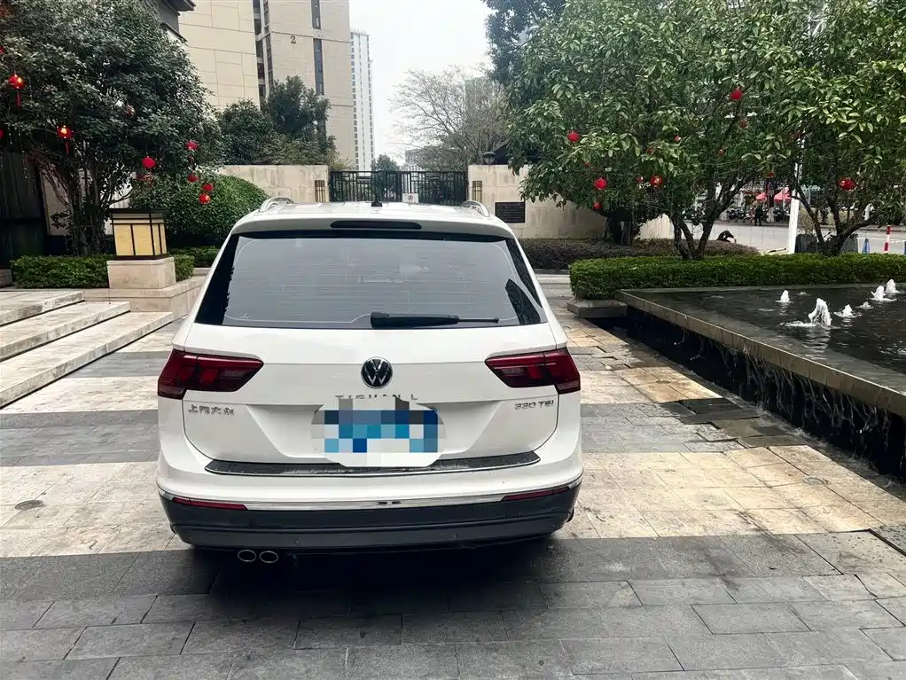 Volkswagen Tiguan L 2021 — фото 4