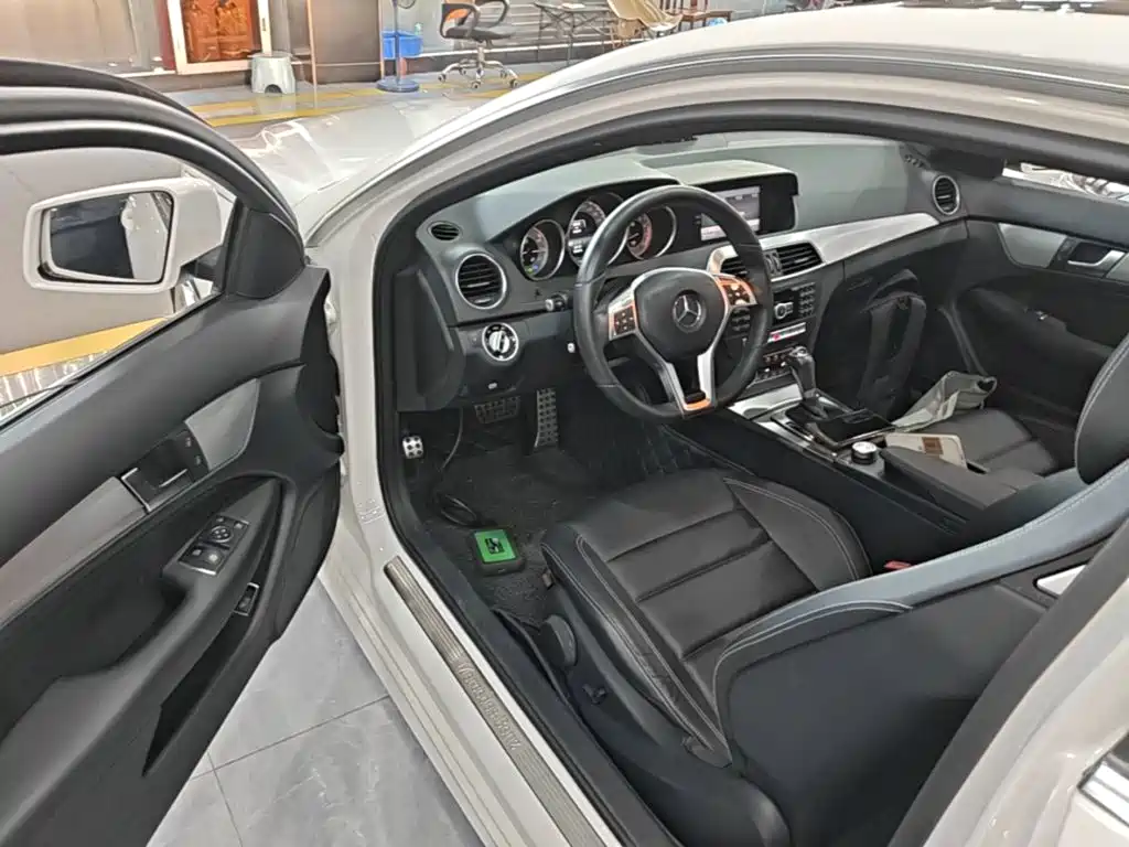 Mercedes-Benz C-Class 2015 — фото 12