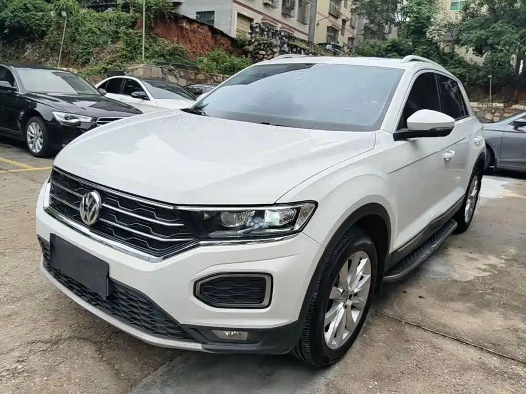 Volkswagen T-Roc 2019 — фото 1