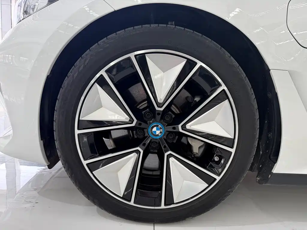 BMW i3 2025 — фото 12