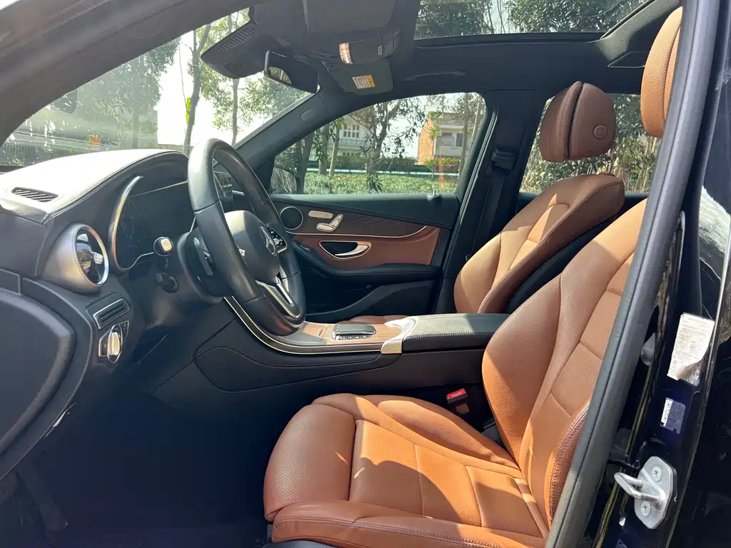 Mercedes-Benz GLC 2020 — фото 11