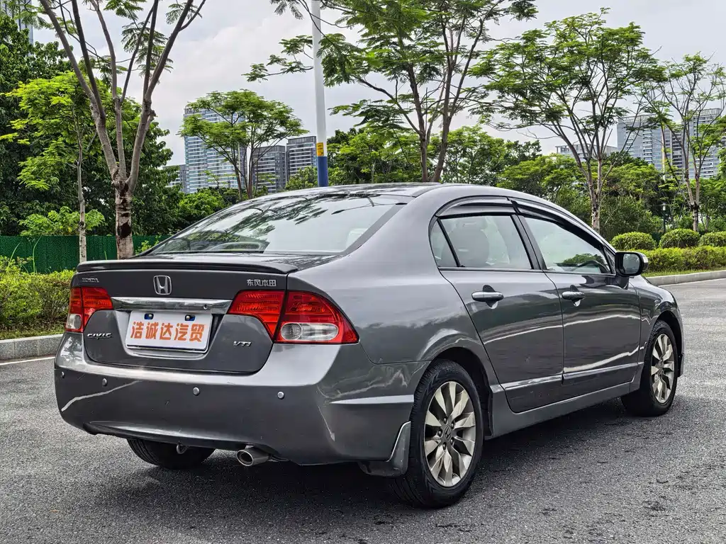 Honda Civic 2009 — фото 17