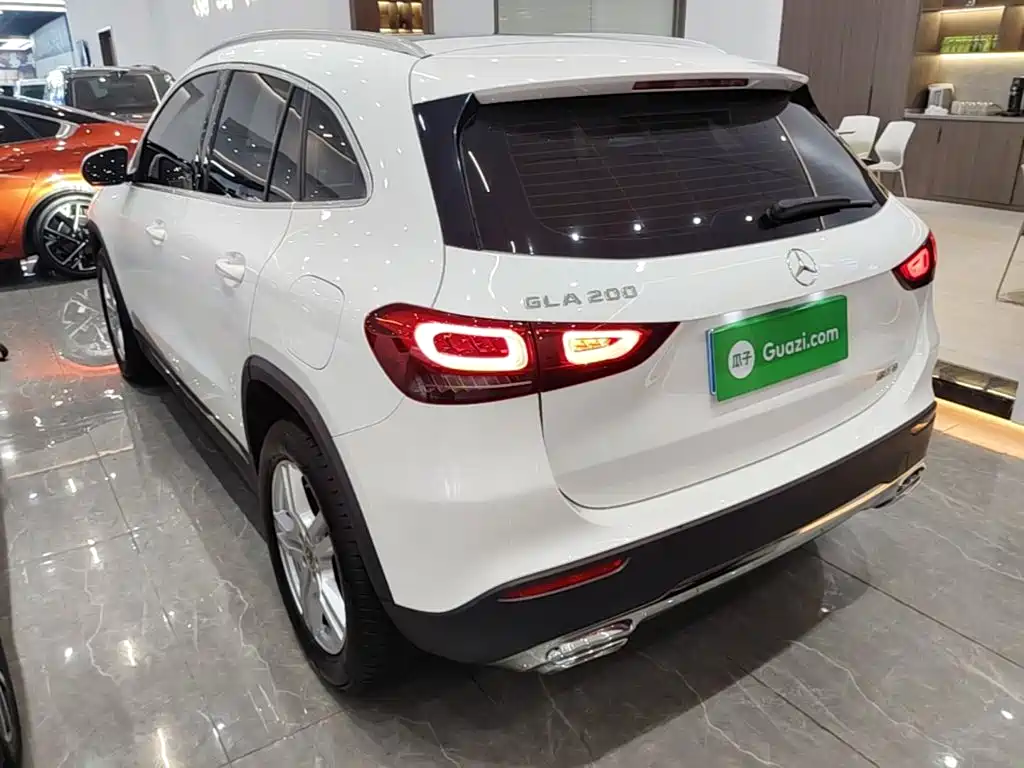 Mercedes-Benz GLA 2023
