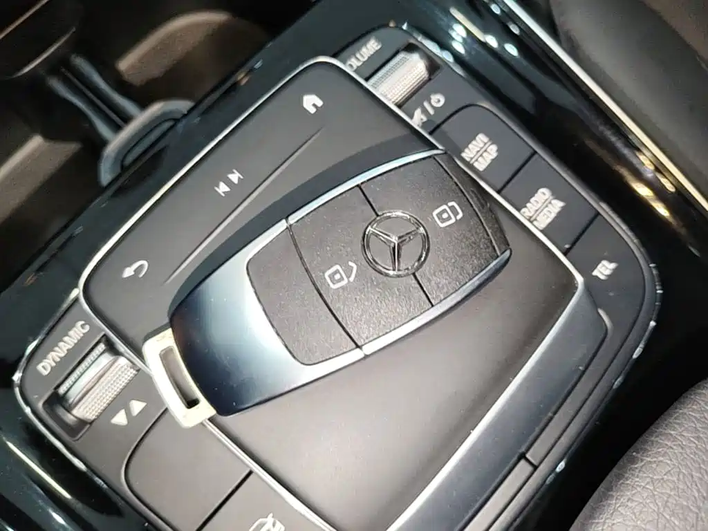 Mercedes-Benz GLA 2023 — фото 9